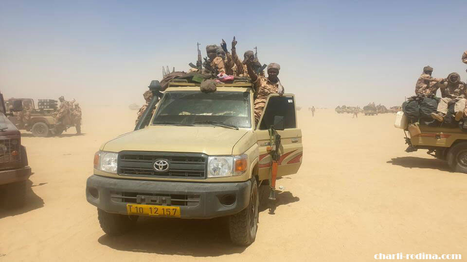 FACT กลุ่มกบฏ Fighters of the Front for Change และ Concord in Chad (FACT) ข้ามจากลิเบียไปยังชาดทางตอนเหนือเมื่อวันที่ 11 เมษายนซึ่งเป็น