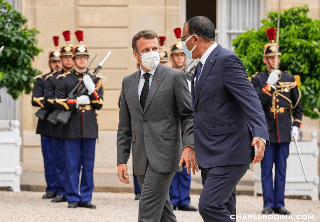 France to pull ประธานาธิบดีฝรั่งเศส เอ็มมานูเอล มาครง กล่าวว่า อีกไม่นานฝรั่งเศสจะเริ่มปรับเปลี่ยนสถานะทางทหารในภูมิภาค France to pull 
