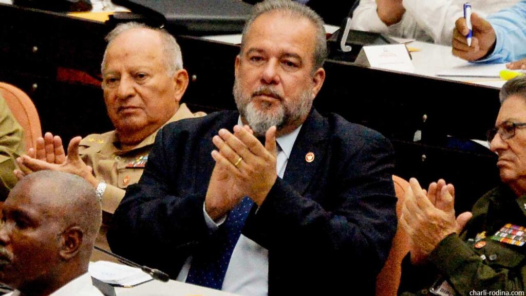 Cuban lawmakers รัฐสภาของคิวบาได้ให้สัตยาบันต่อวาระการดำรงตำแหน่งของประธานาธิบดีมิเกล ดิแอซ-กาเนล อีก 5 ปี ซึ่งคาดว่าจะส่งผลให้เกิดการ