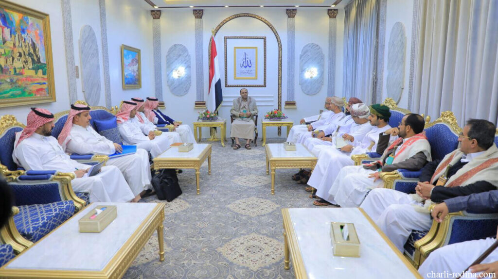 Saudi Omani envoys คณะผู้แทนของซาอุดิอาระเบียและโอมานได้ทำการพูดคุยกับเจ้าหน้าที่ของฮูตีในกรุงซานาเมืองหลวงของเยเมน 