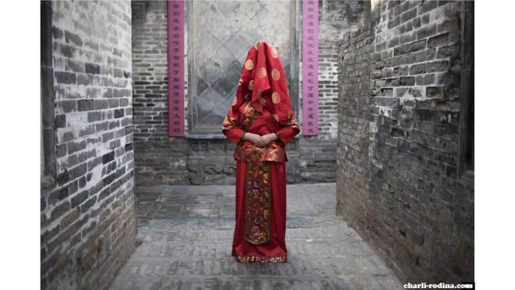 Marriage declines เทศกาล Qixiซึ่งเทียบเท่ากับวันวาเลนไทน์ของจีนถือเป็นช่วงเวลาอันเป็นมงคลสำหรับคู่รักชาวจีนที่จะแต่งงานกัน